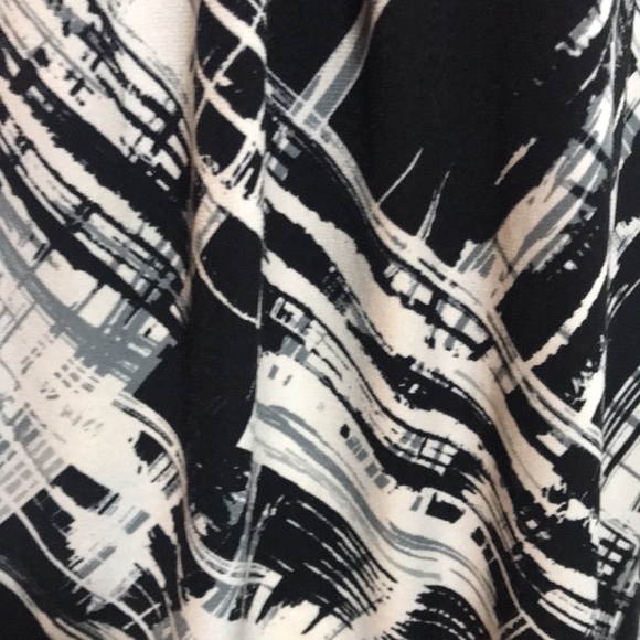 Style & Co Black/White S/S Top - Picture 4 of 6